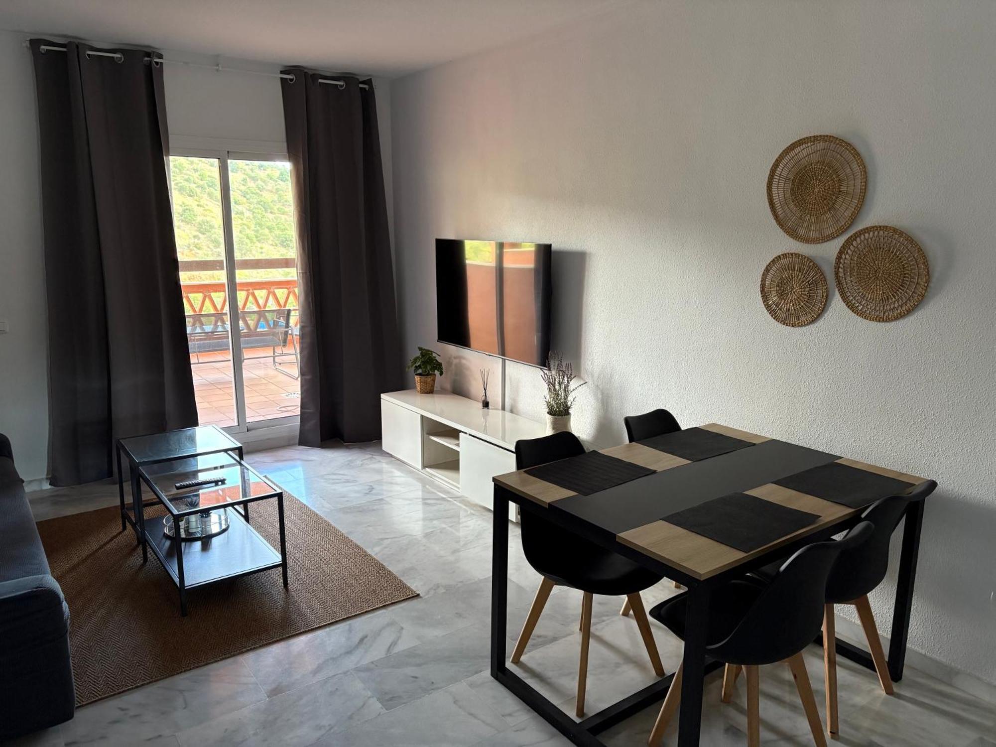 Mues 2 Bedrooms Apartment